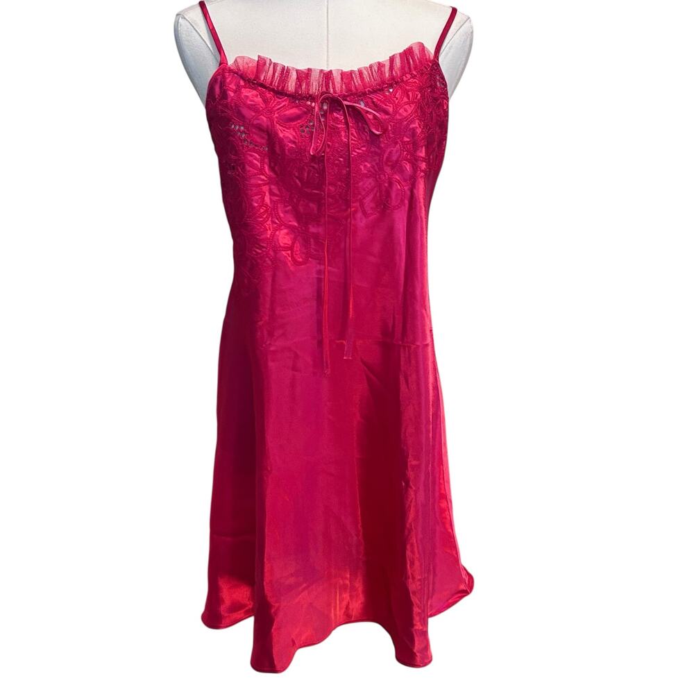 Ivy & Annabelle Intimates Red Mini Slip Dress Y2k Embroidery Lace Trim SZ SM